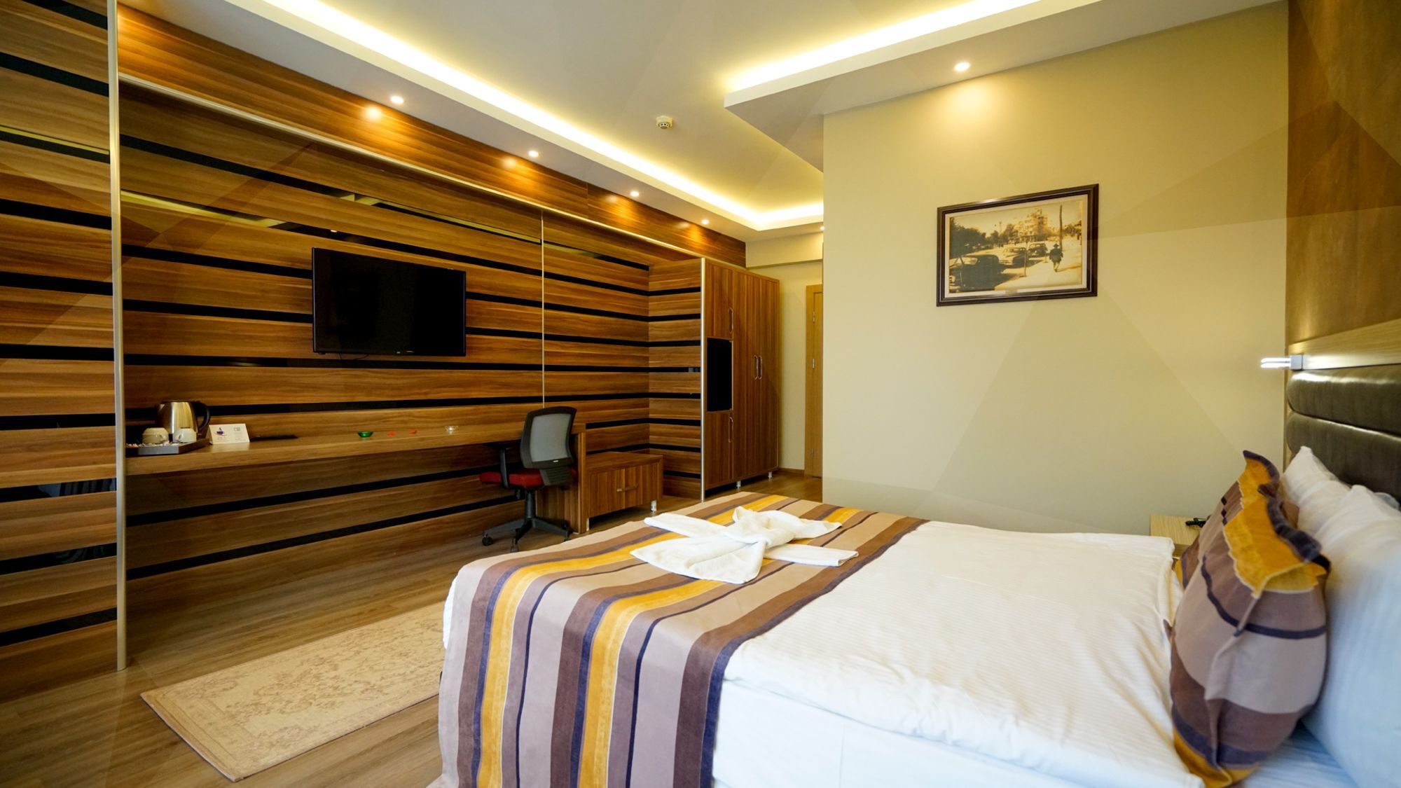 Es Albatros Hotel Эскишехир Экстерьер фото