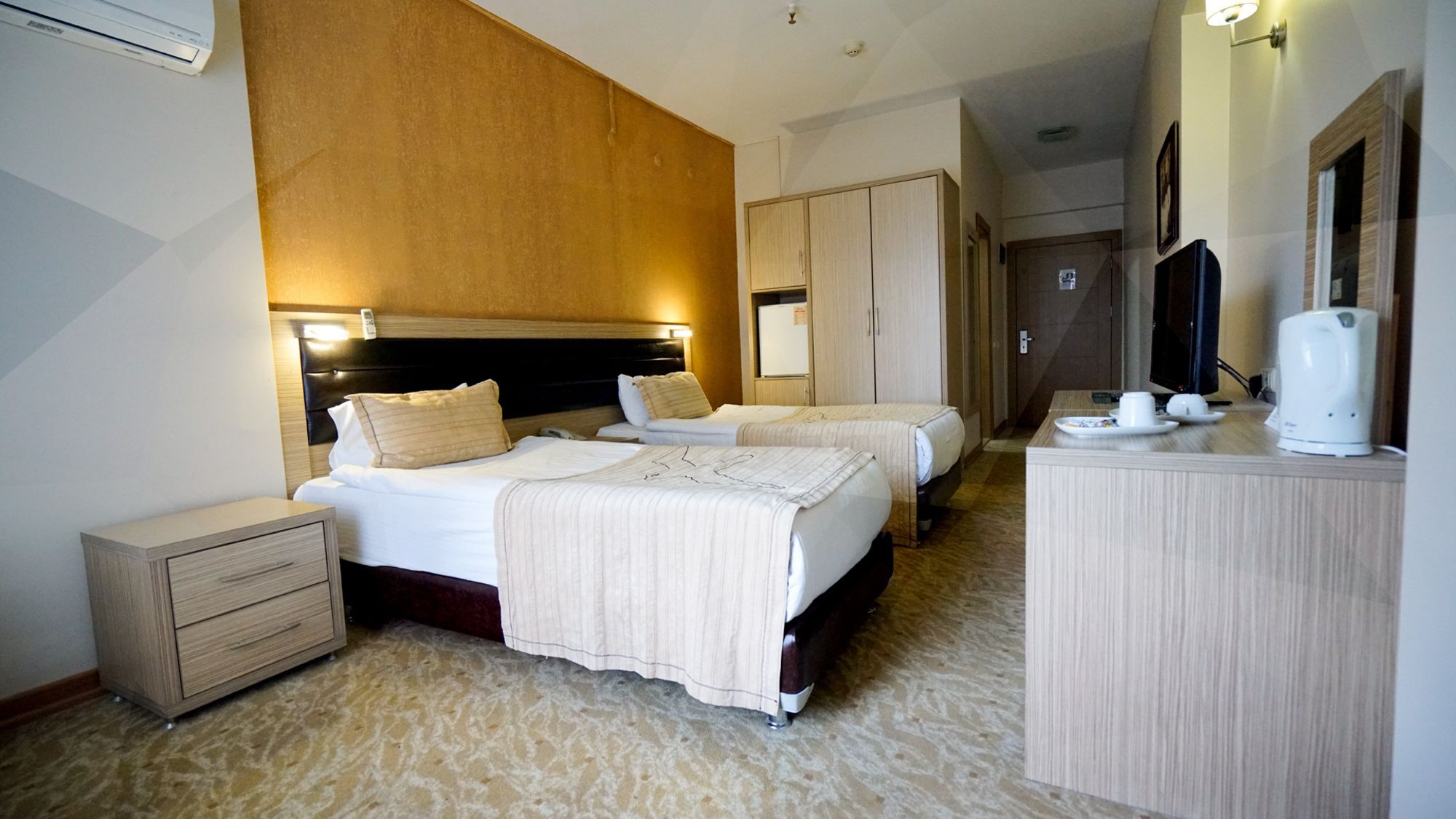 Es Albatros Hotel Эскишехир Экстерьер фото